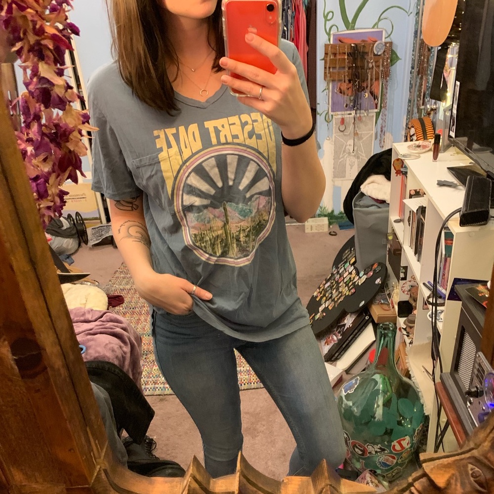 Desert Daze graphic T-shirt